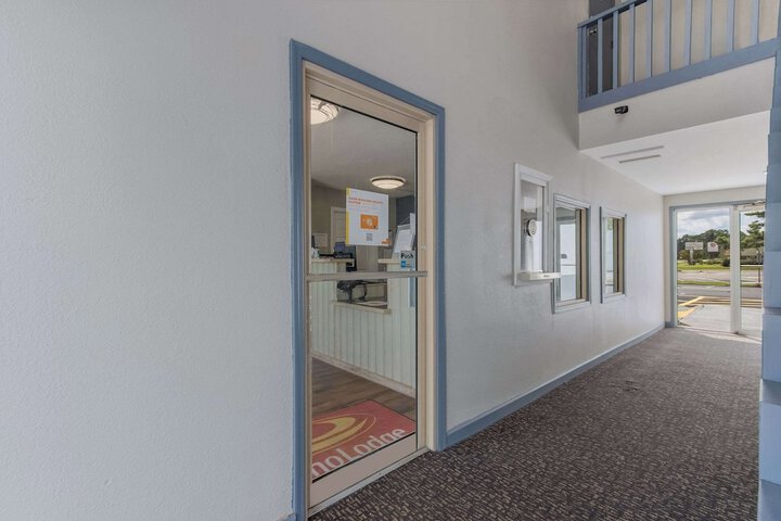 Hotel 6 of 48