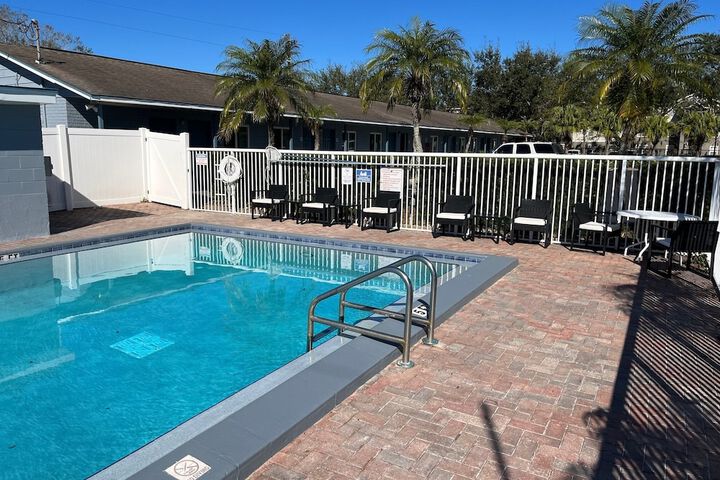 Hotel 4 of 33