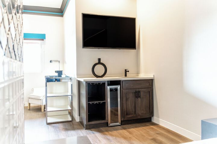 Aspire Inn Studios & Spas
