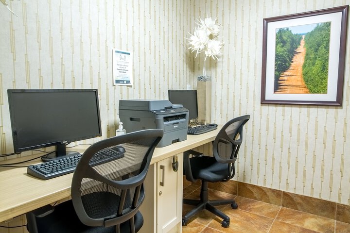Business Center 50 of 50