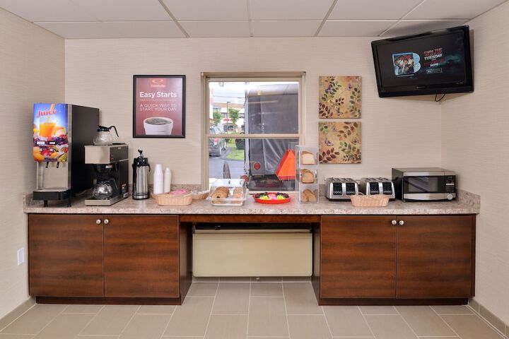 Breakfast/Coffee Service 35 of 41