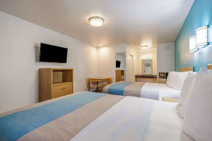 Room 20 of 26