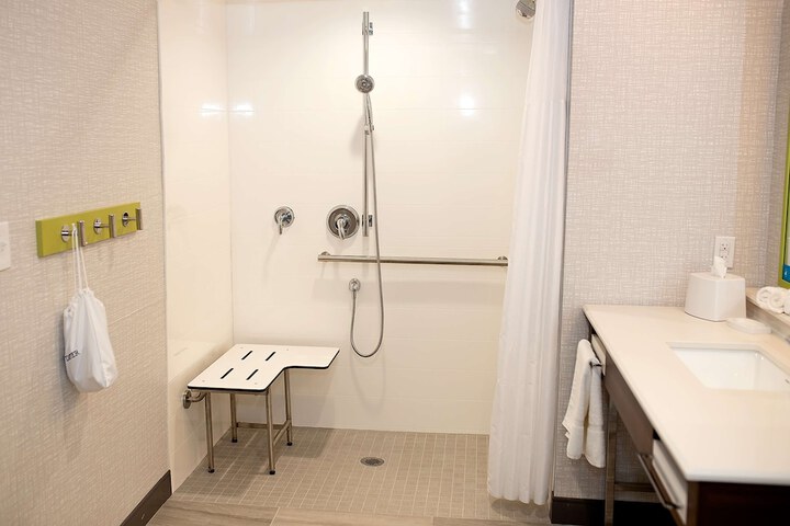 Hampton Inn & Suites Dundee