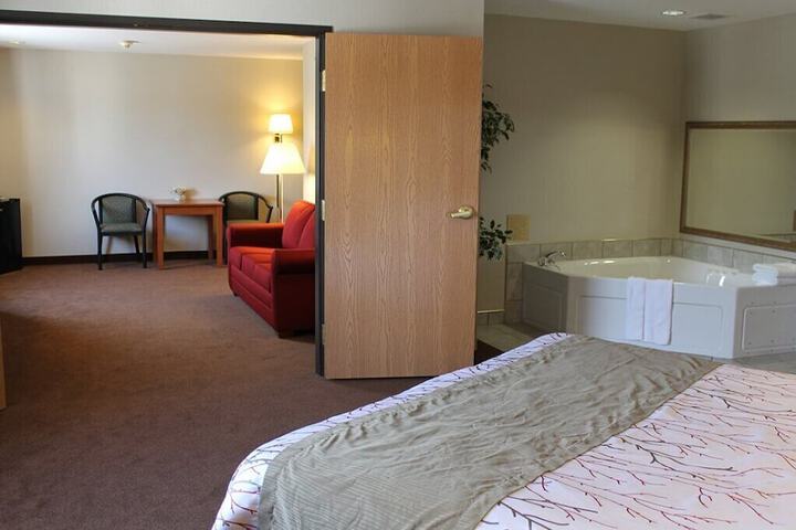 Room 8 of 17
