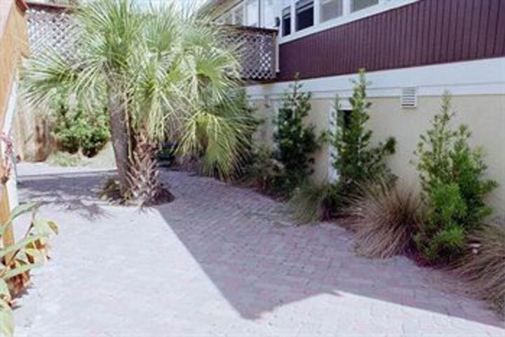 Holliday Inn of Folly Beach