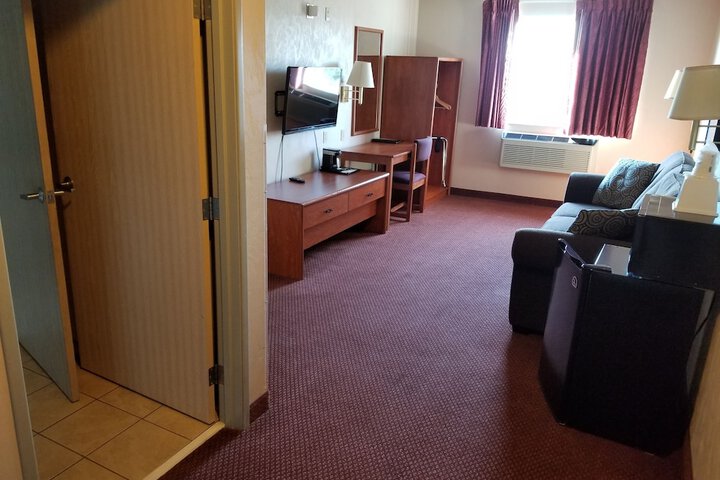 Super 8 by Wyndham Bellingham Airport / Ferndale