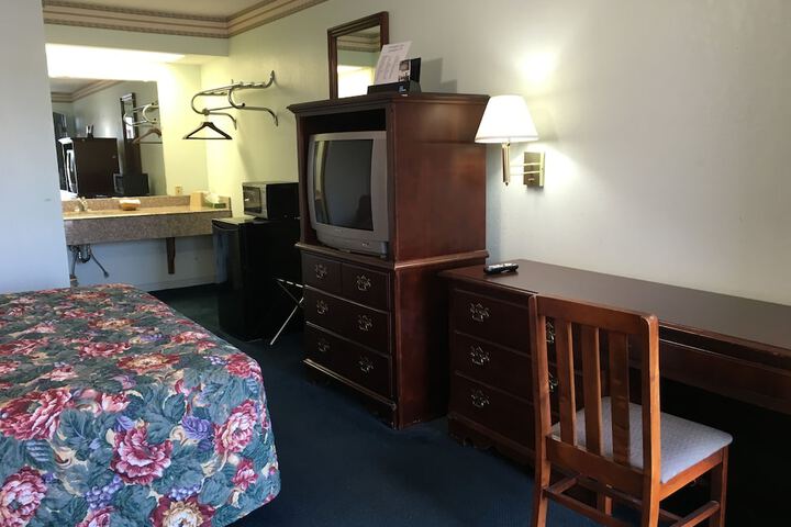 Room 19 of 31
