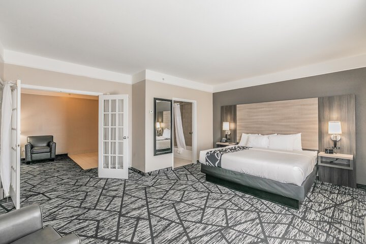 Room 19 of 41