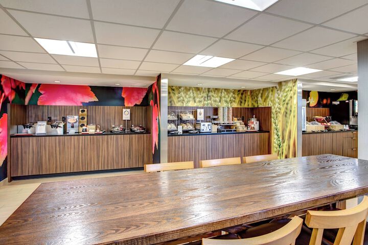 Fairfield Inn & Suites Springfield Holyoke
