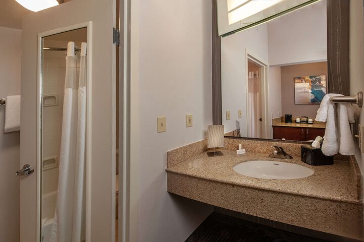 Room 20 of 27
