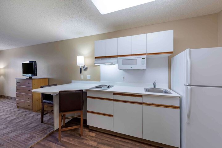 Extended Stay America Suites Newark Woodbridge