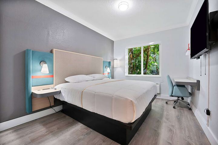 Atrium Hotel Trademark Collection by Wyndham