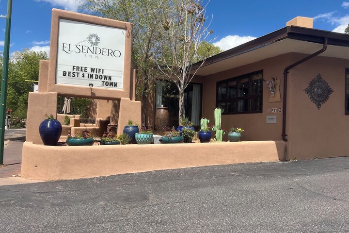 El Sendero Inn an Ascend Collection Hotel