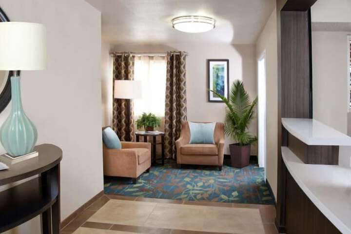 Candlewood Suites Cut Off by IHG