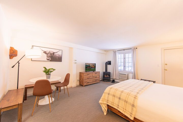 Room 56 of 70