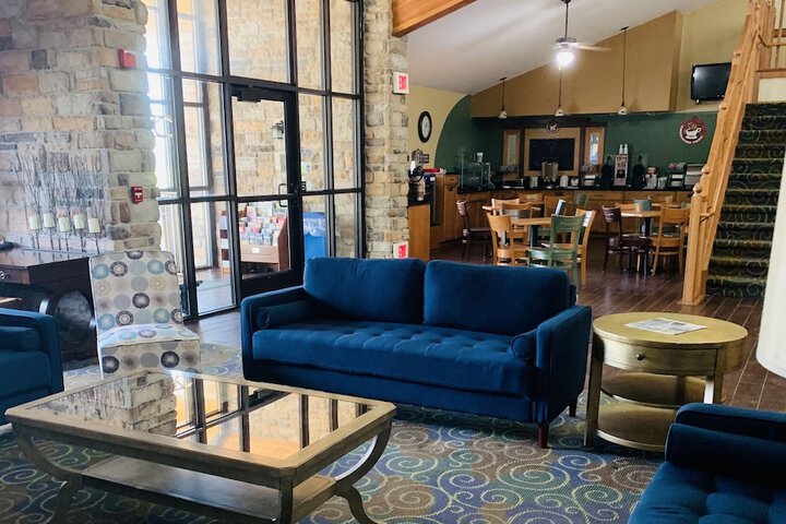 AmericInn by Wyndham Kewanee