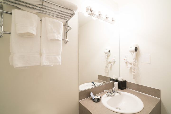 Room 9 of 21