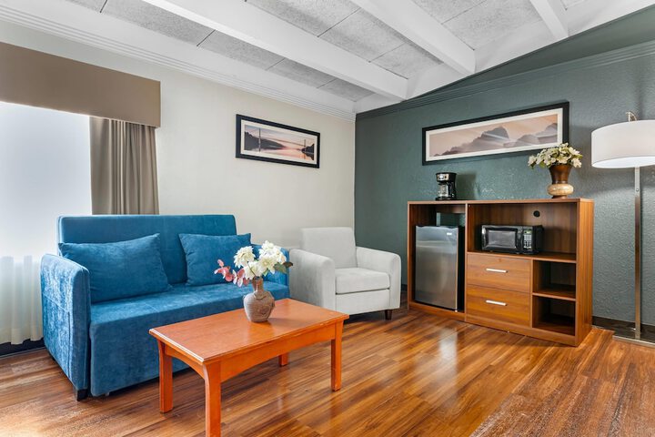 Quality Inn & Suites Kansas City - Independence I-70 East