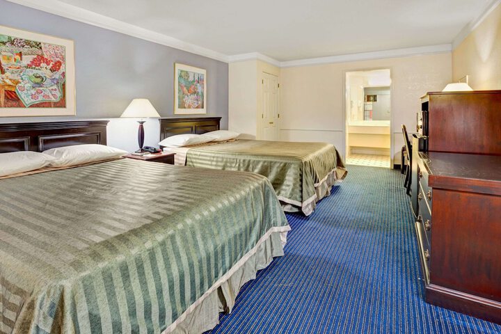 Room 15 of 17