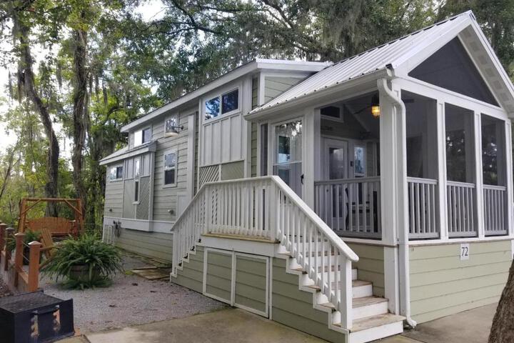 Live Oak Landing