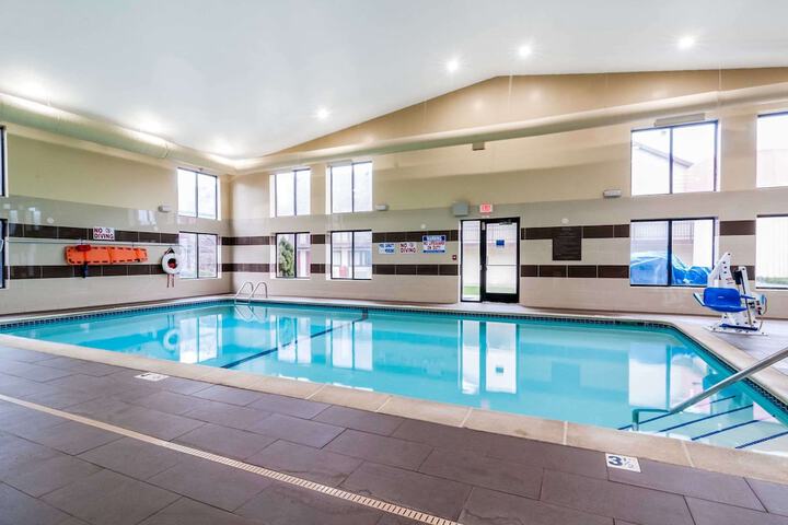 Pool 7 of 29