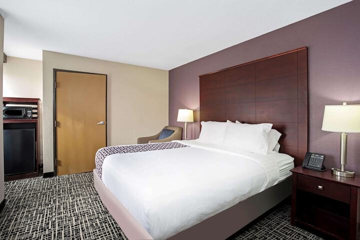 Room 42 of 81