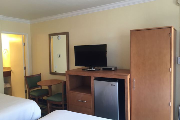 Room 7 of 17