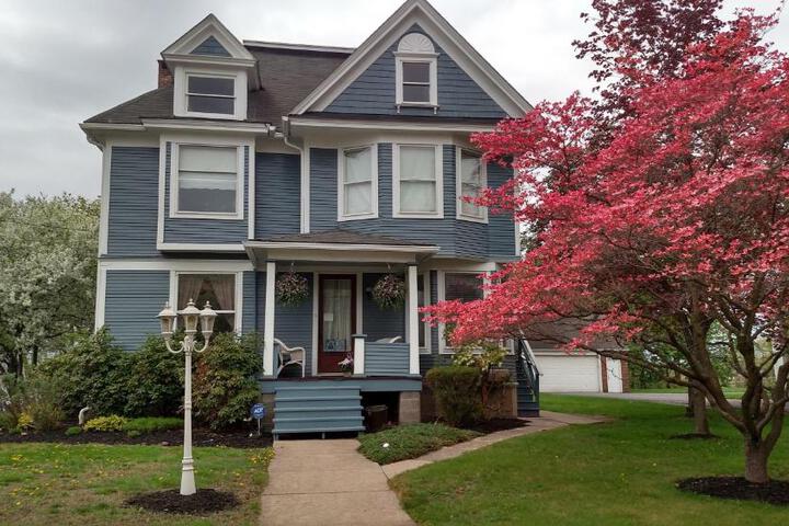 The White Birch Inn