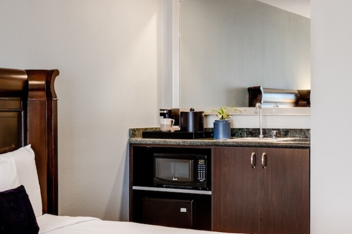 Ayres Suites Mission Viejo – Lake Forest