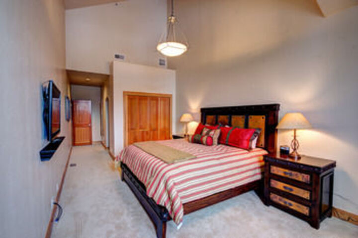 The Cove Condominium by Alpine Ski Properties