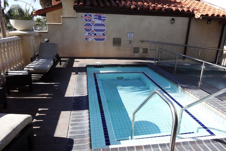 Balboa Inn on the Beach