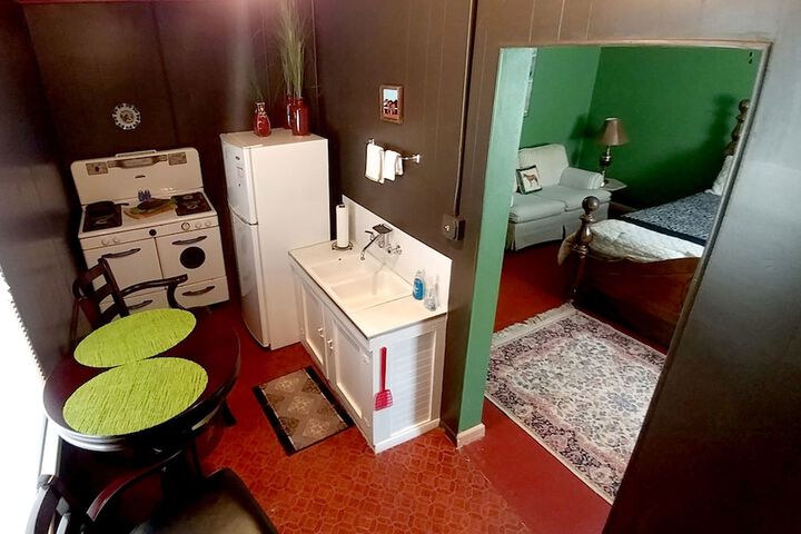 Room 17 of 101