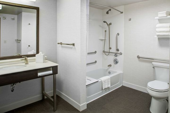 Room 15 of 31