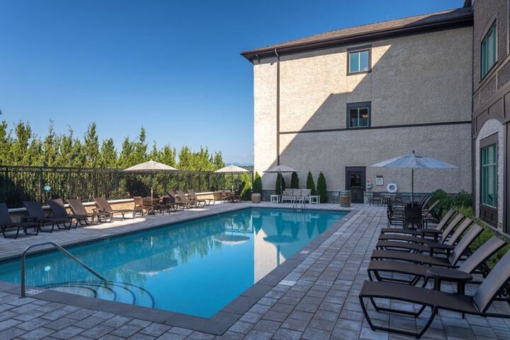Pool 4 of 66