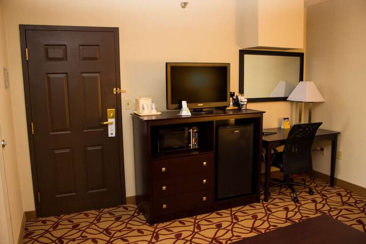 Room 25 of 42