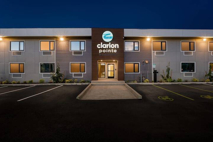 Clarion Pointe Kent - Seattle South