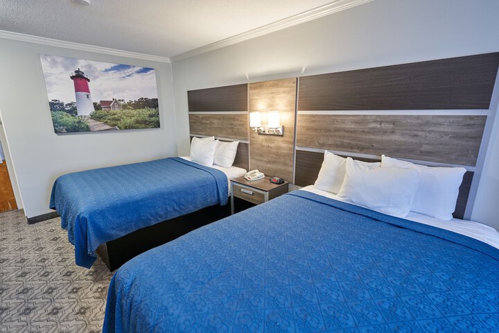 Ambassador Inn & Suites