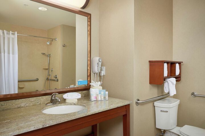 Hampton Inn & Suites Salem OR