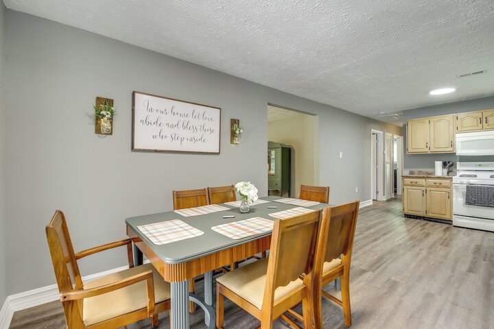 Huntsville Vacation Rental w / Fire Pit