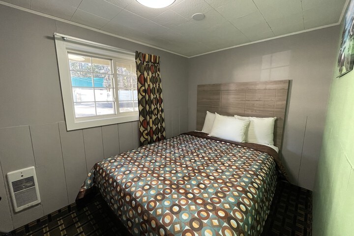 Room 72 of 84