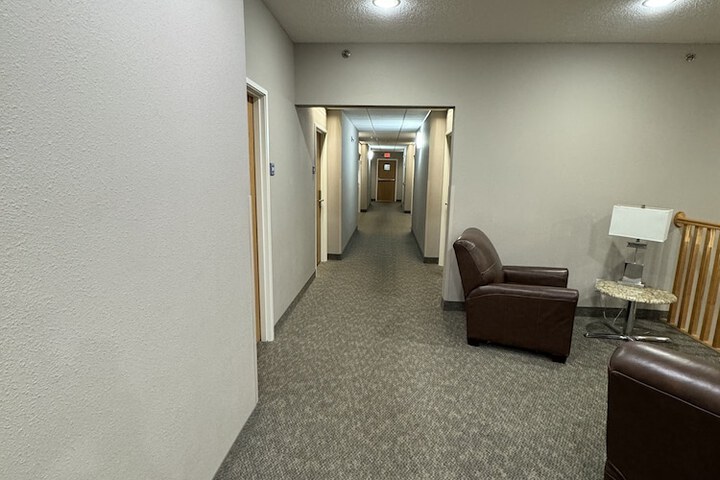 Ballroom/Hall 21 of 25