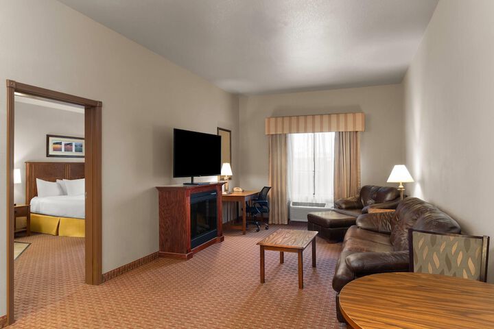 Baymont Inn and Suites by Wyndham Sturgis