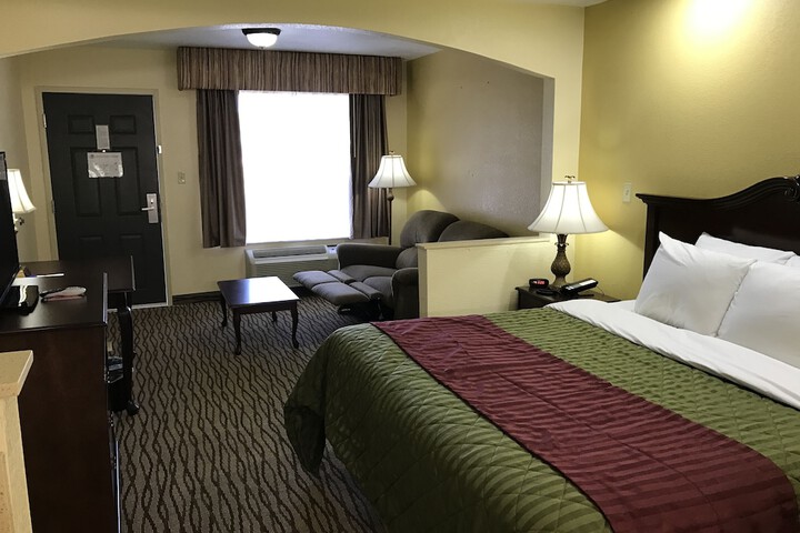 Room 11 of 11