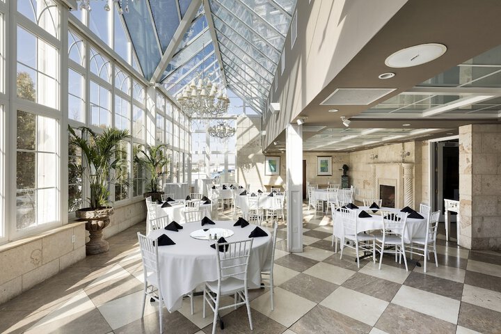 Ballroom/Hall 52 of 55