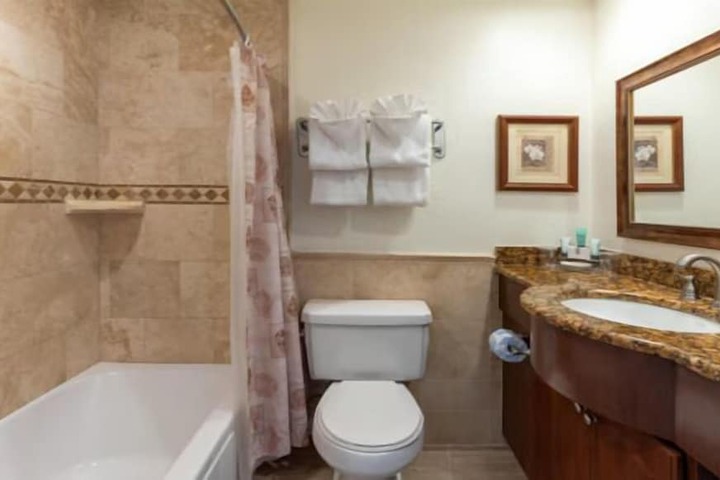 Tween Waters Island Resort & Spa