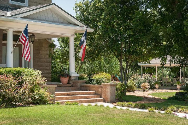 Sandstone Street Bed and Breakfast