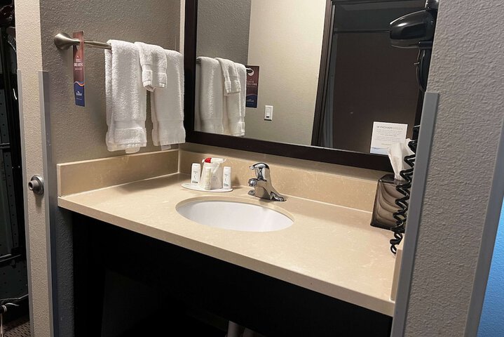 Room 19 of 42