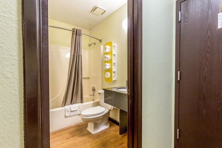 Room 15 of 36