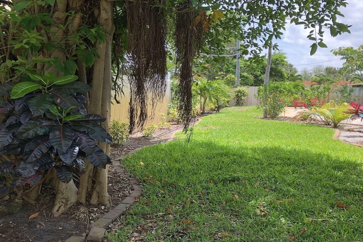 Property Grounds 32 of 32