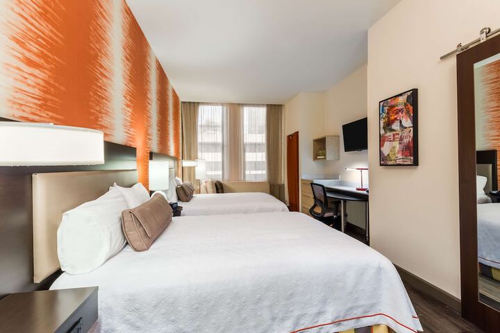 Room 14 of 39